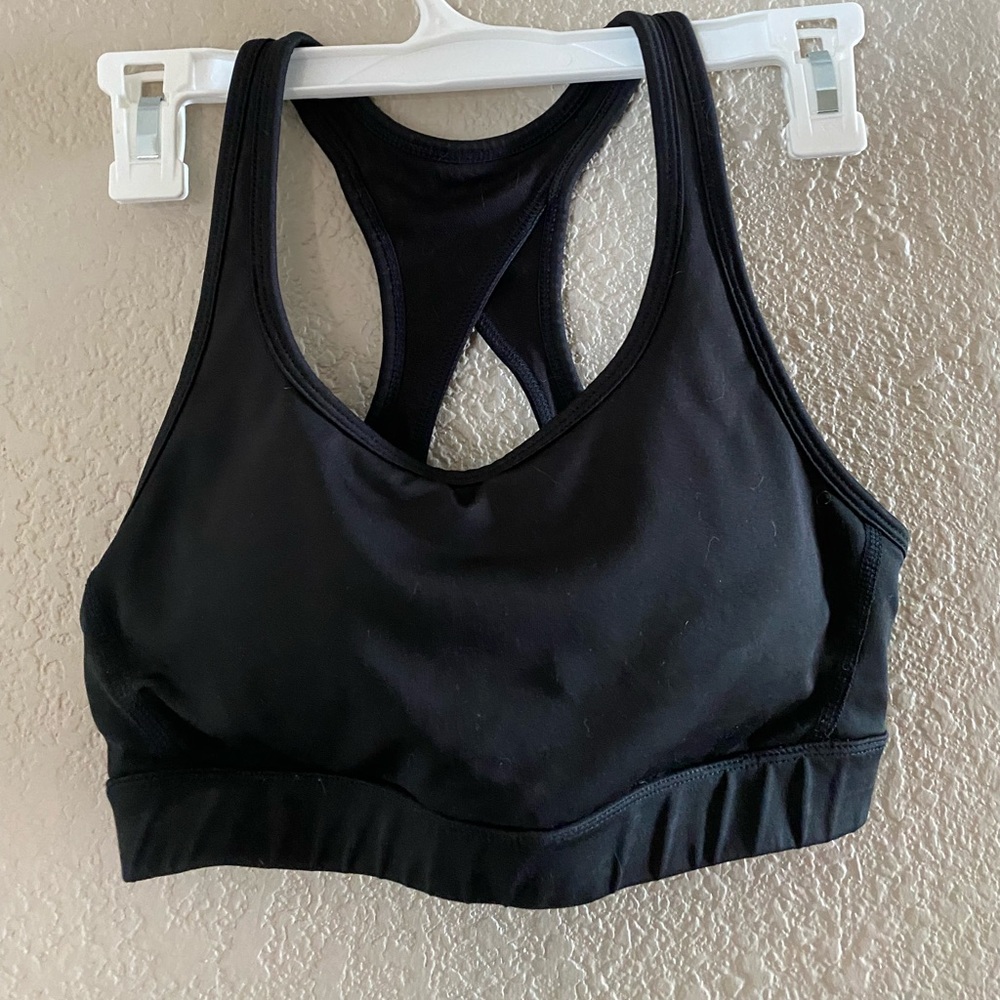 Reebok black medium bra with pads